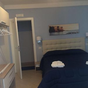 Deluxe Zimmer mit Kingsize-Bett